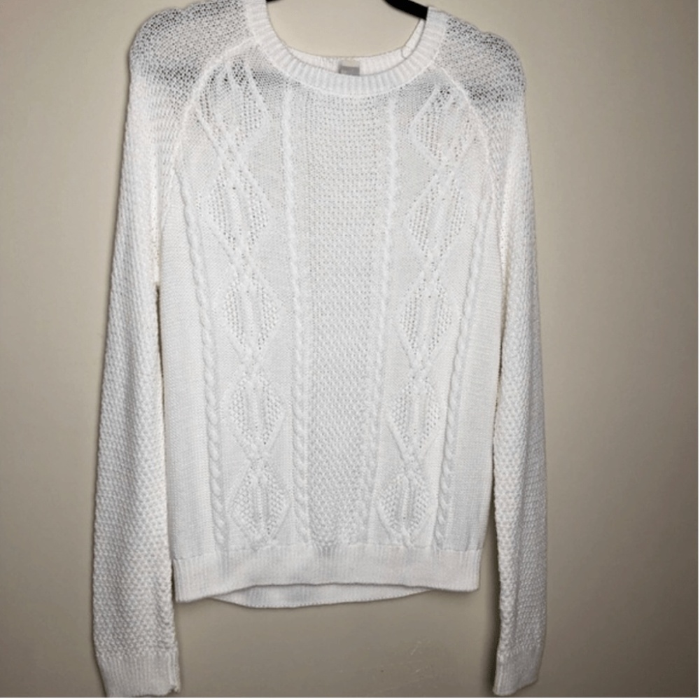 Forever 21 White Knit Sweater Size M